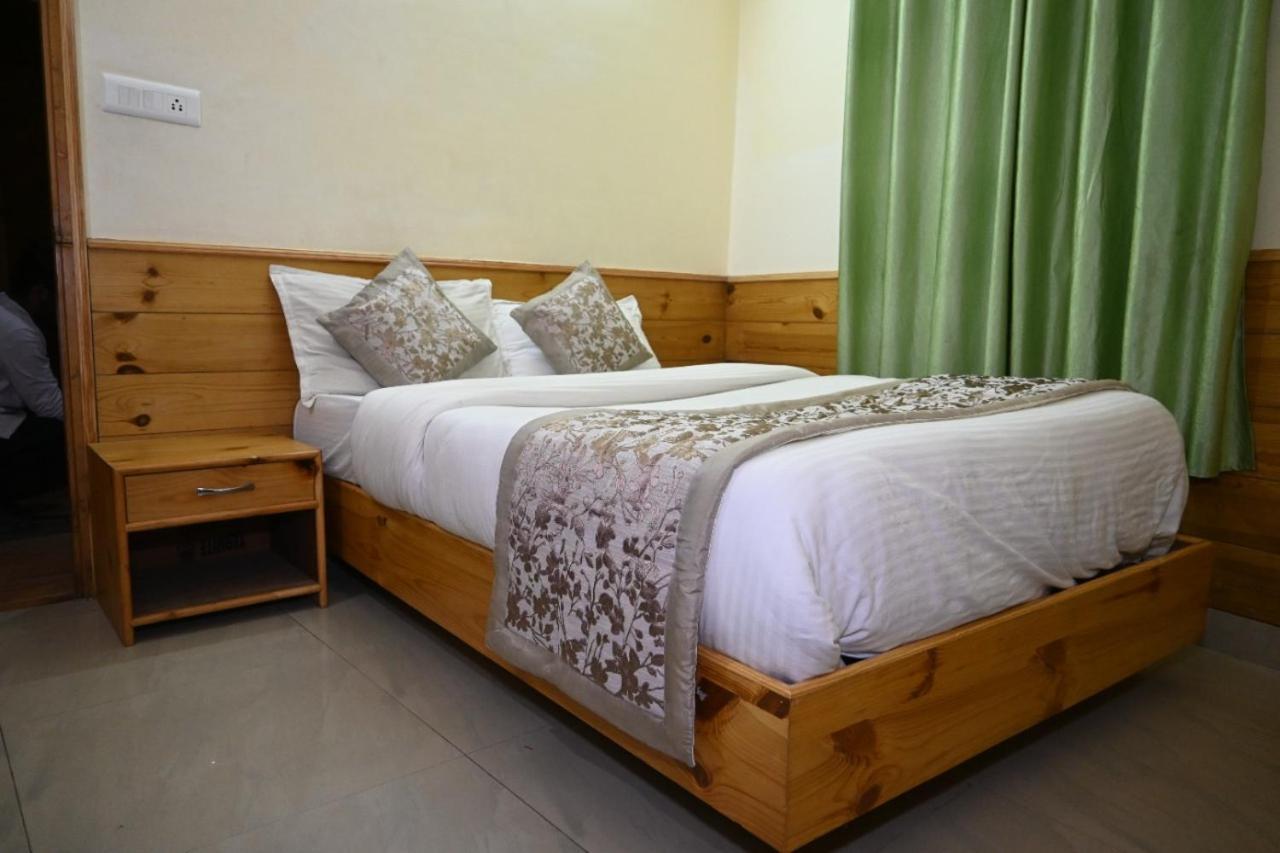 Hotel Nirmal Chhaya Manali  Exterior photo